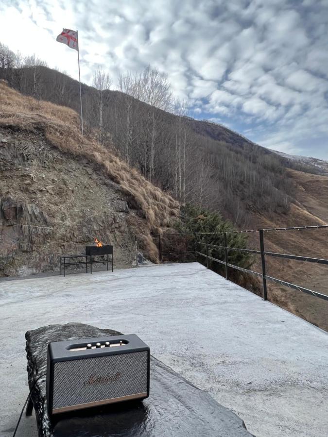 Gzaze Lägenhet Kazbegi Exteriör bild