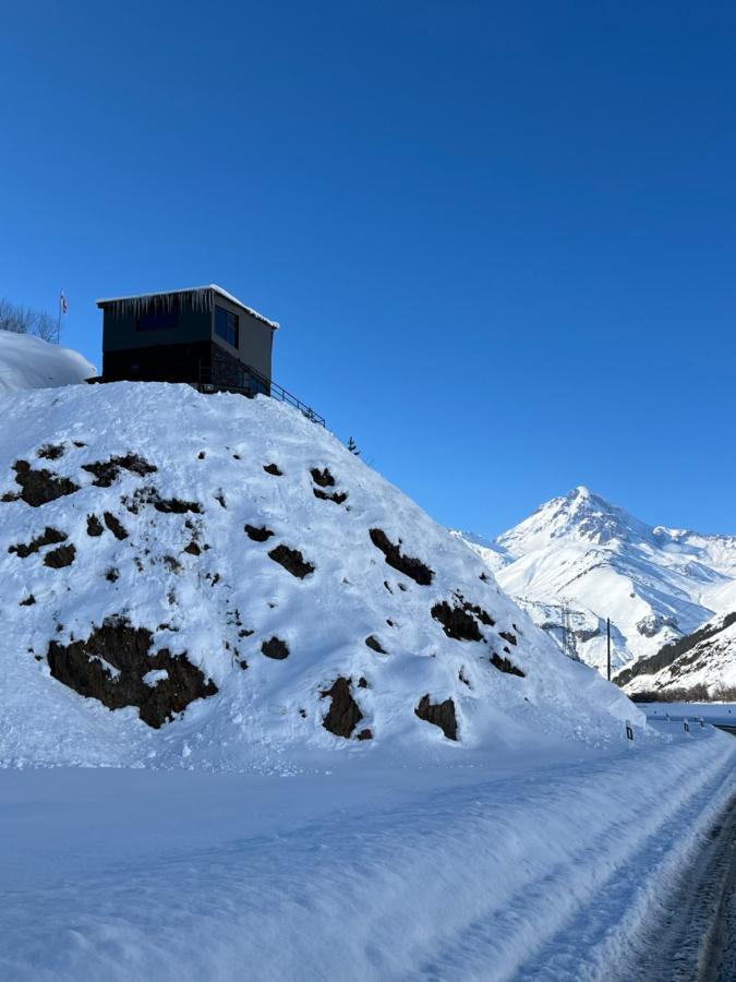 Gzaze Lägenhet Kazbegi Exteriör bild