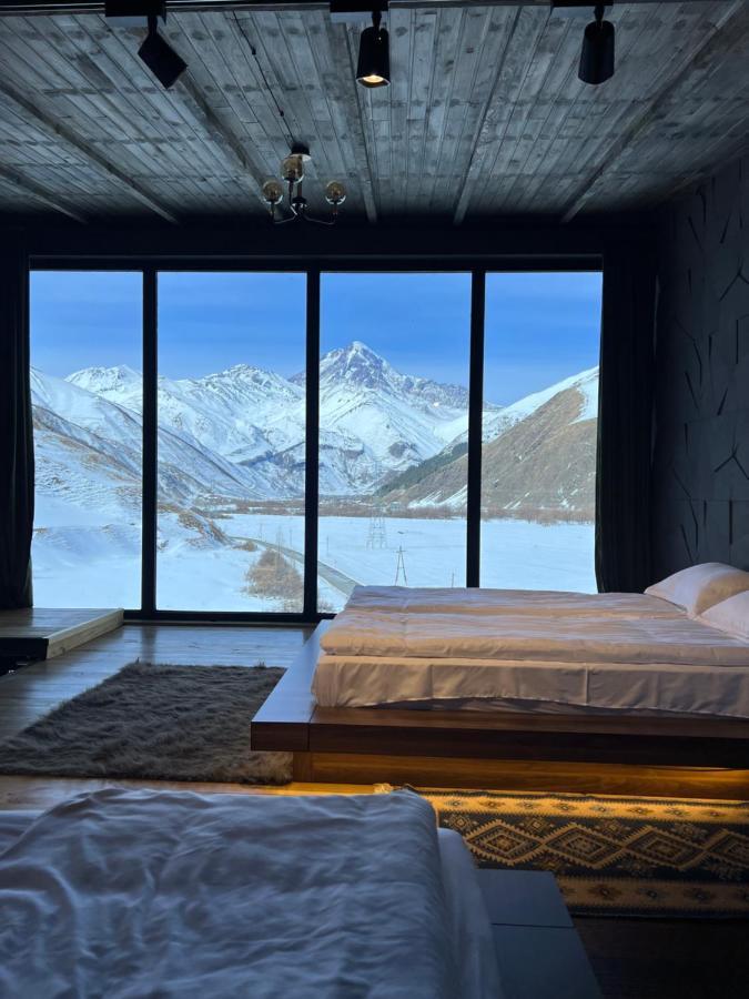 Gzaze Lägenhet Kazbegi Exteriör bild