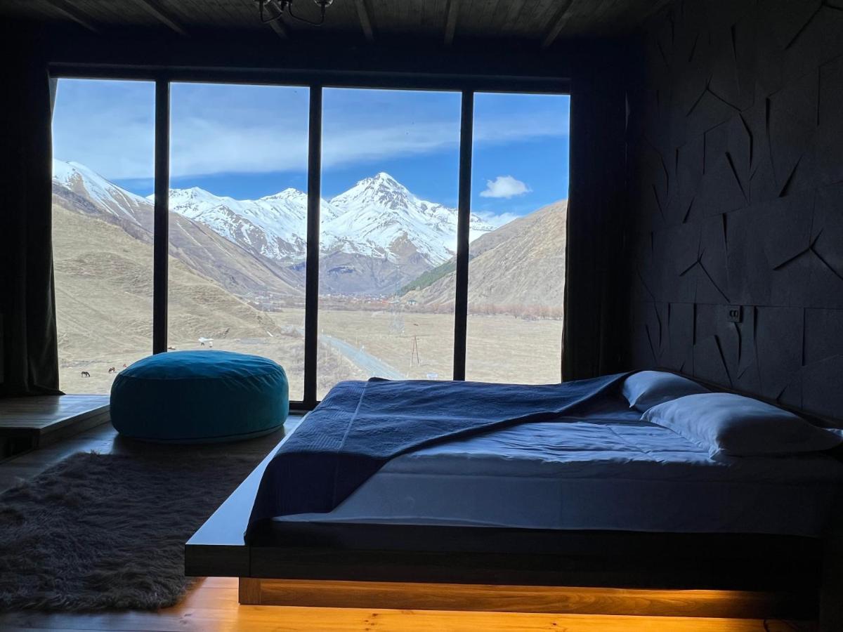 Gzaze Lägenhet Kazbegi Exteriör bild